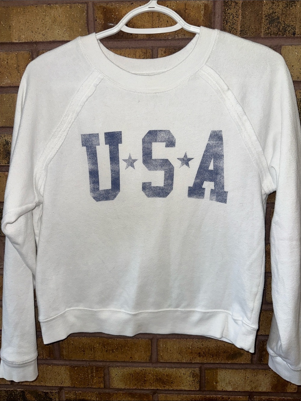 🇺🇸🇺🇸White USA Graphic Sweatshirt - Women's Crewneck Sweater